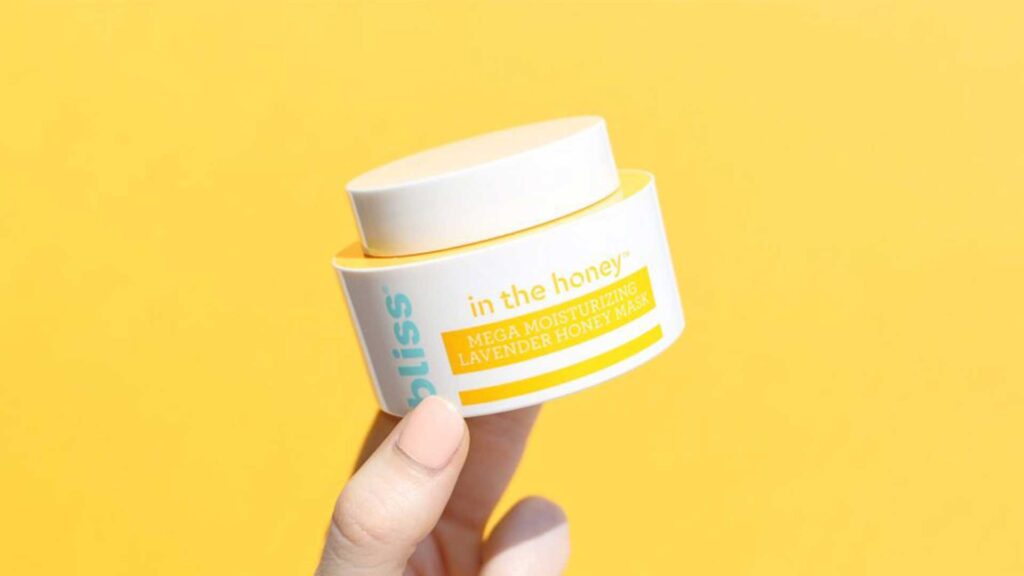 Honey mask skin care product.